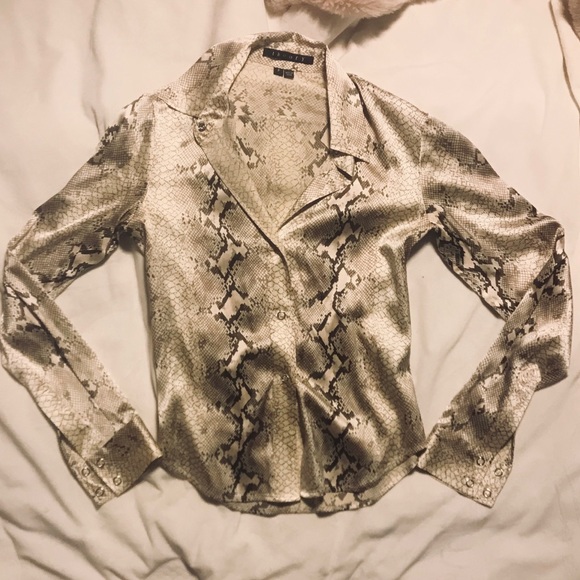 Theory Petite Silk Python Button down - Picture 4 of 11
